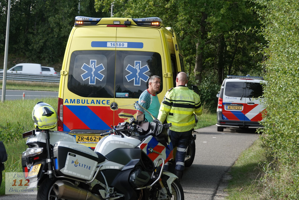 Scooterrijder komt ten val op fietspad langs N206 en raakt flink gewond