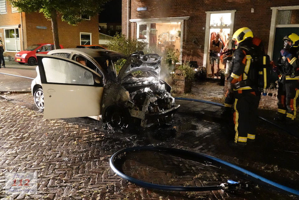 Autobrand in Lisse