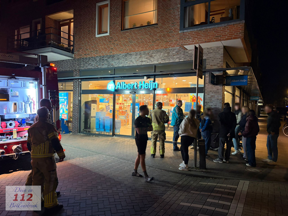 Albert Heijn in Voorhout ontruimd na melding gaslucht, blijkt reactie van gemixte schoonmaakmiddelen 