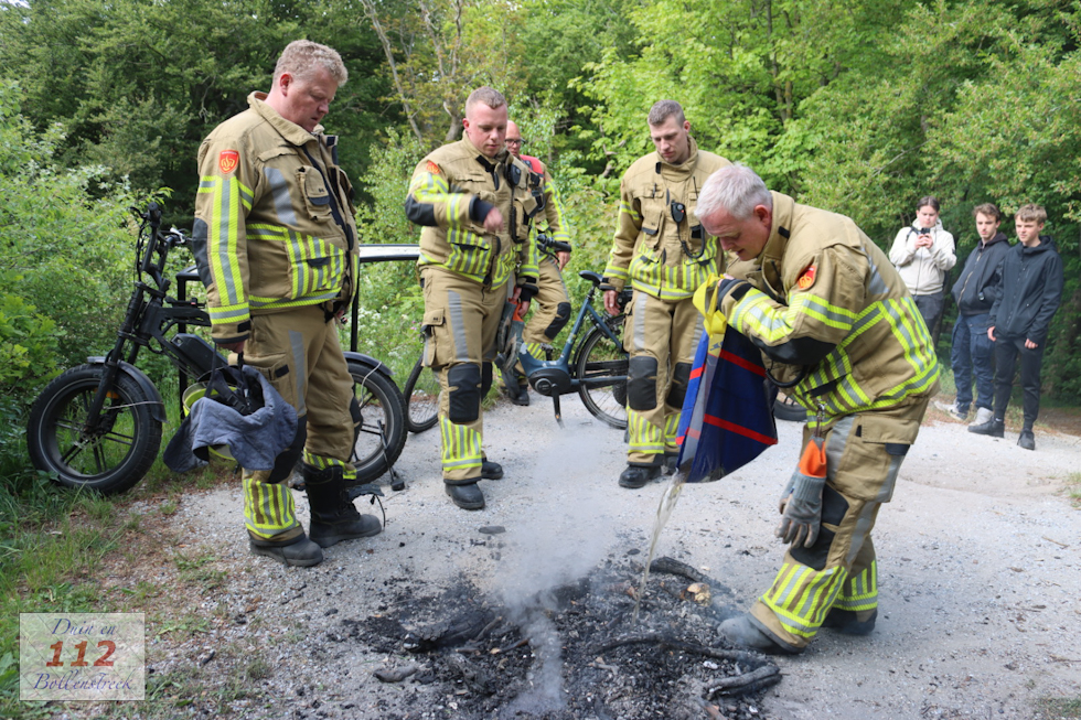 Vier jongens naar Bureau-Halt na brandstichting in bos Noordwijkerhout