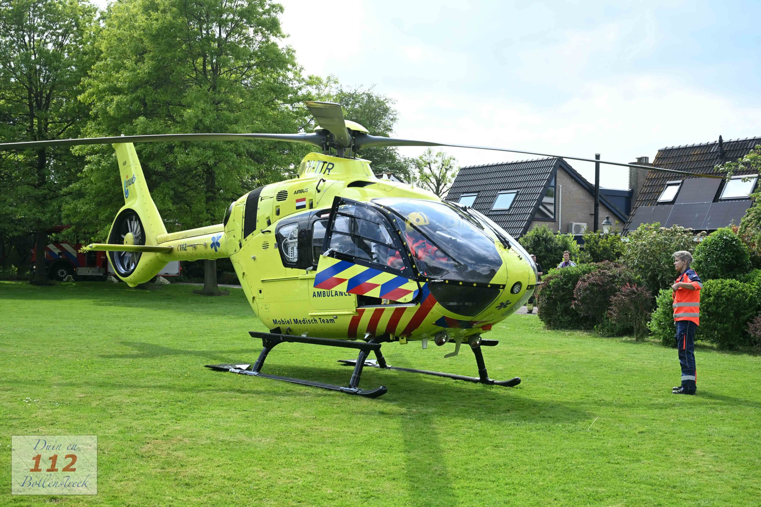 Traumahelikopter ingezet na explosie op boot in Warmond