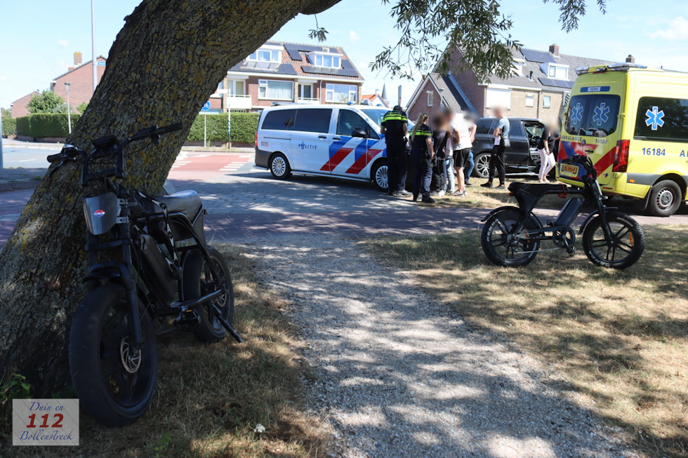 Jongen op fatbike in botsing met auto op rotonde in Noordwijk
